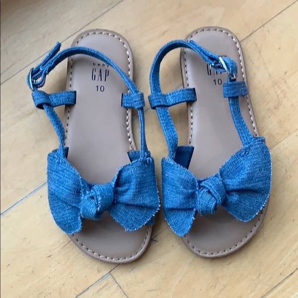 GAP Other - GAP Sandals
